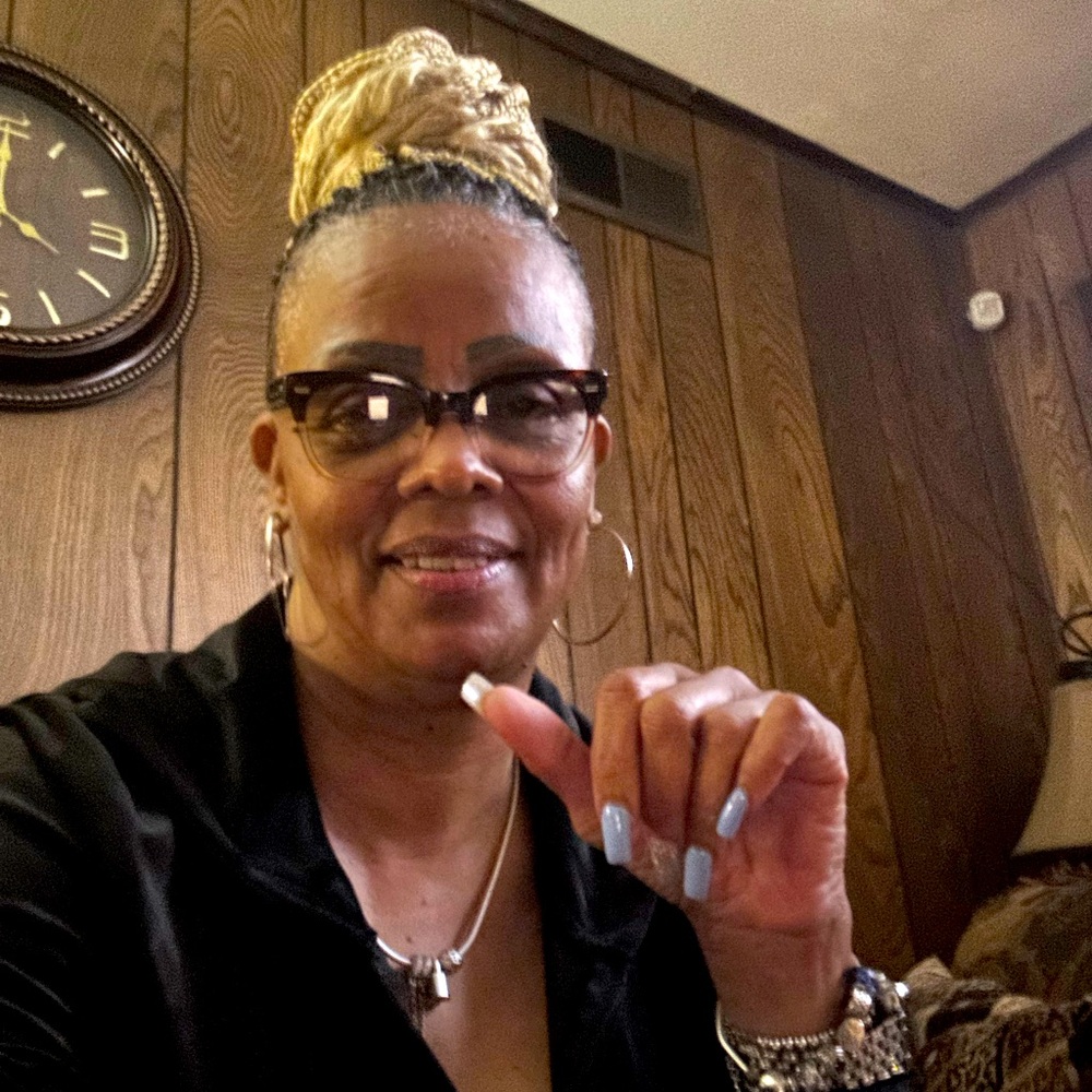 Meet your Posher, Kim